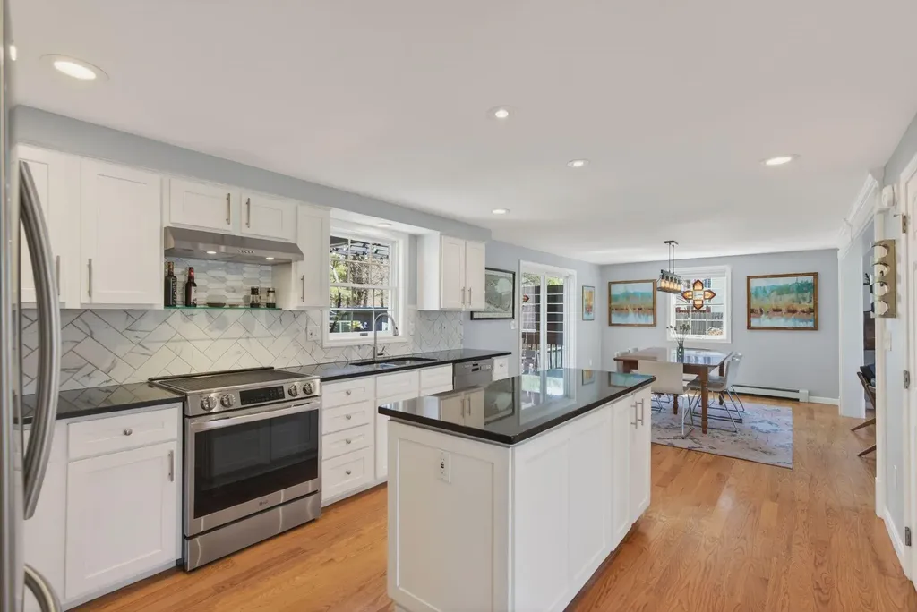 65 Felicia Lane Portland ME 04103