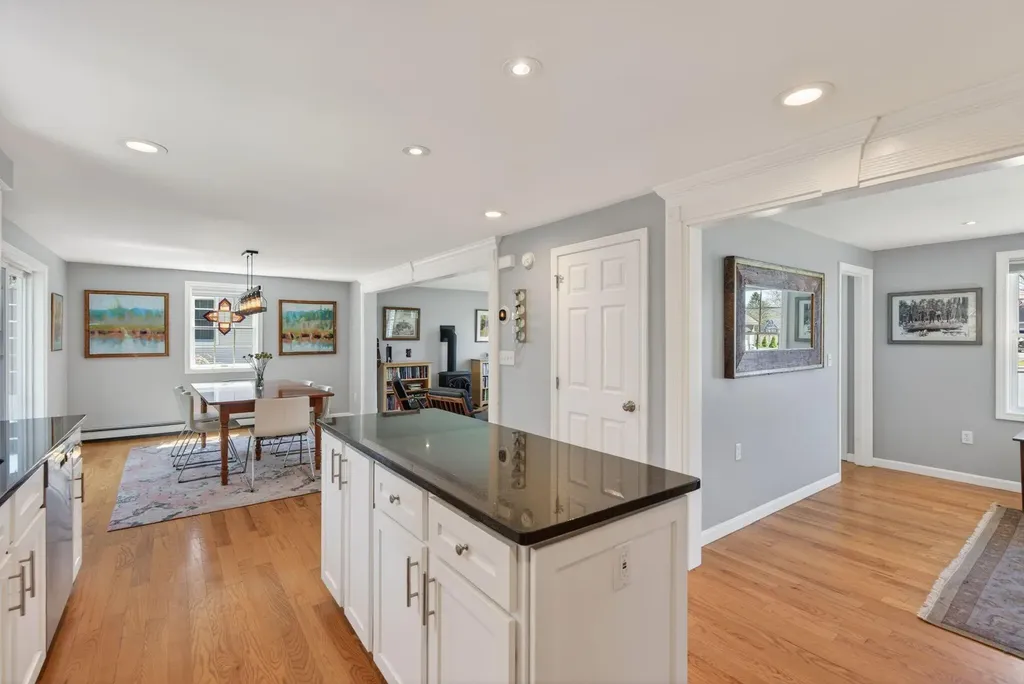 65 Felicia Lane Portland ME 04103