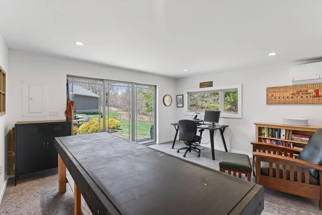 65 Felicia Lane Portland ME 04103