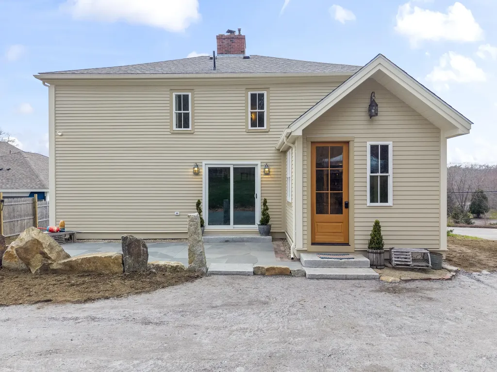 978 Wiscasset Road Boothbay ME 04537