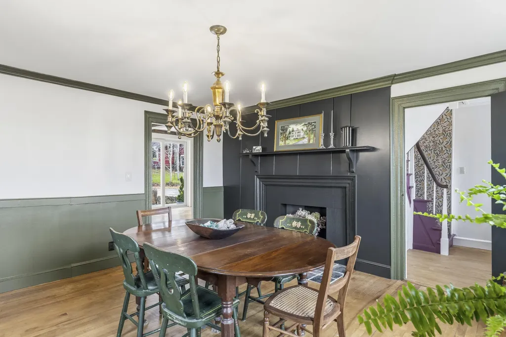 978 Wiscasset Road Boothbay ME 04537