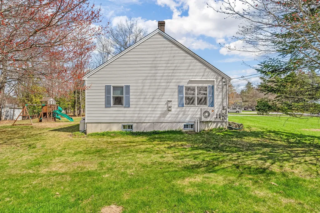 20 Court Street Winslow ME 04901