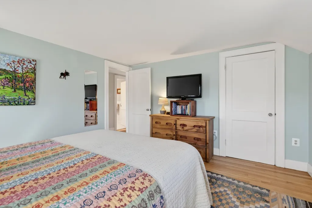 14 Hillview Road Gorham ME 04038