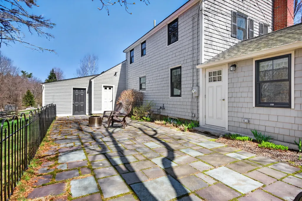 14 Hillview Road Gorham ME 04038