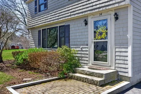 14 Hillview Road Gorham ME 04038