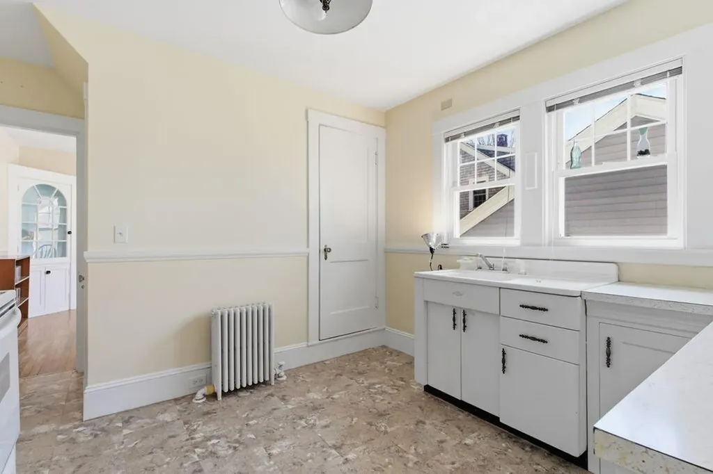 18 Byfield Road Portland ME 04103
