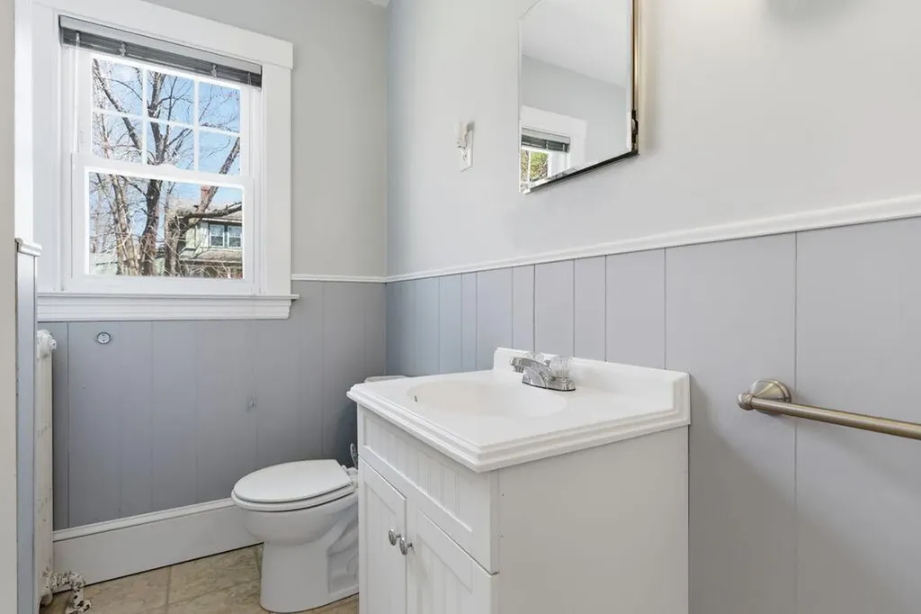 18 Byfield Road Portland ME 04103