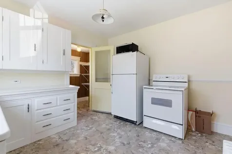 18 Byfield Road Portland ME 04103