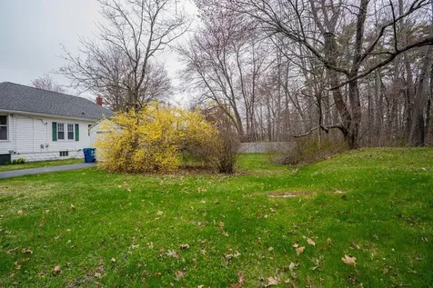18 Byfield Road Portland ME 04103