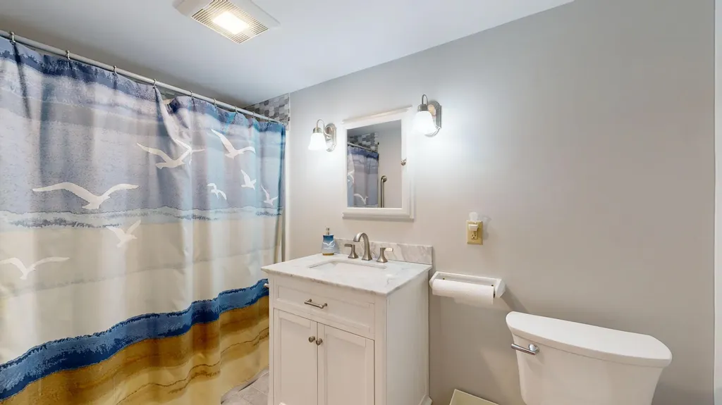 868 Paris Road Hebron ME 04238