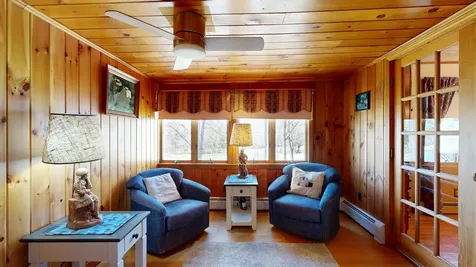 868 Paris Road Hebron ME 04238
