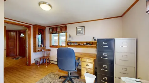 868 Paris Road Hebron ME 04238