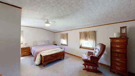 868 Paris Road Hebron ME 04238