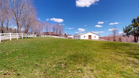 868 Paris Road Hebron ME 04238