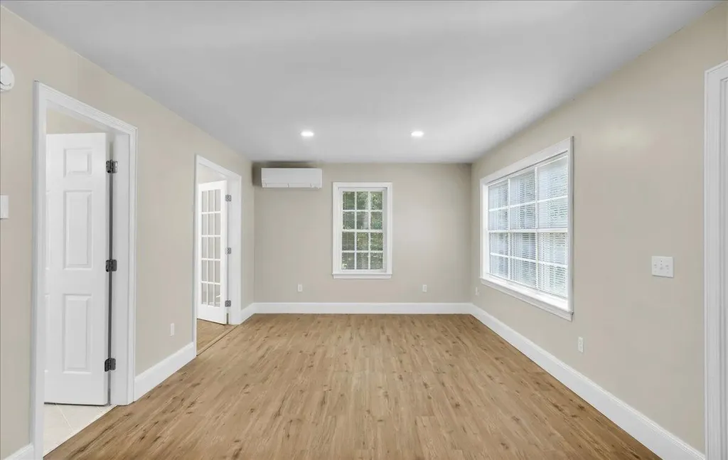 153 Cedar Street Belfast ME 04915