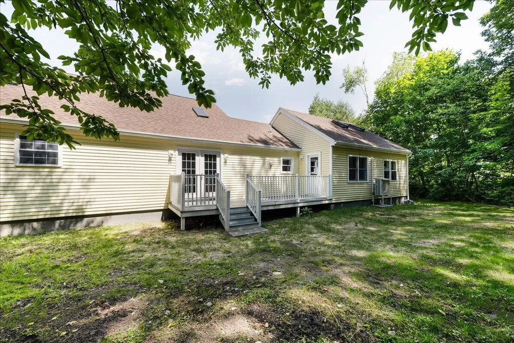 153 Cedar Street Belfast ME 04915