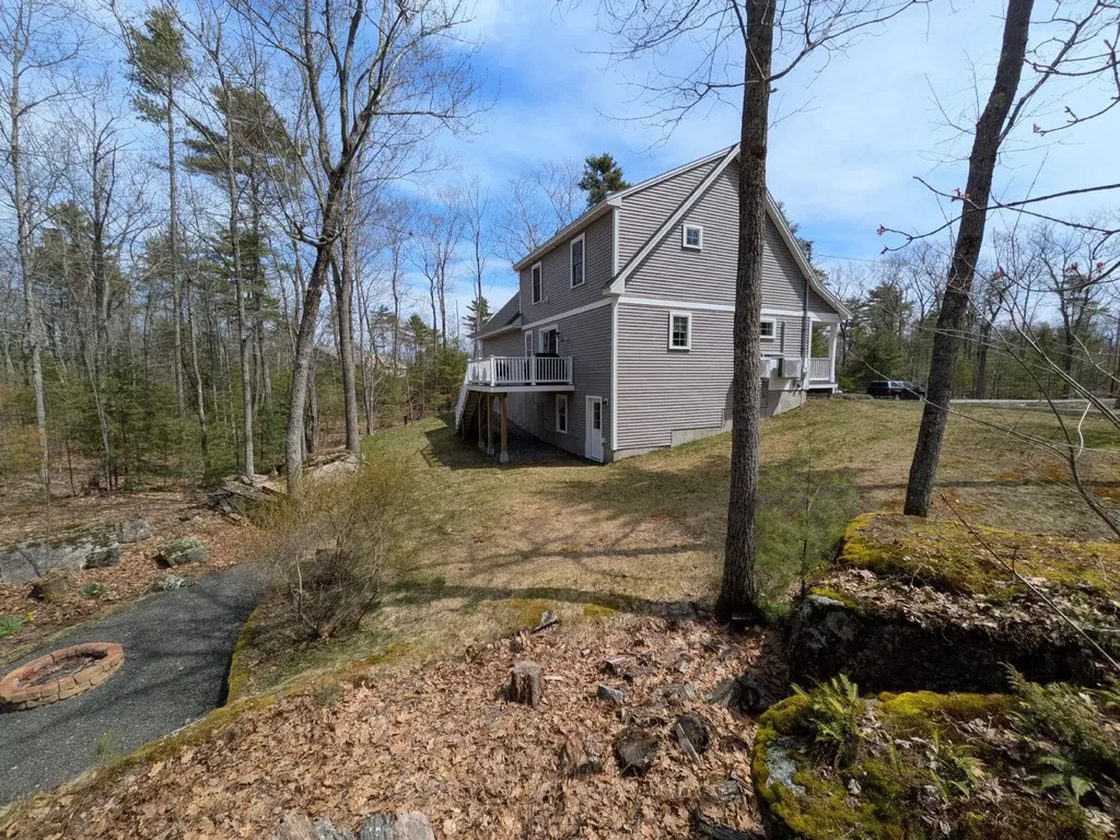 1209 Tatnic Road Wells ME 04090
