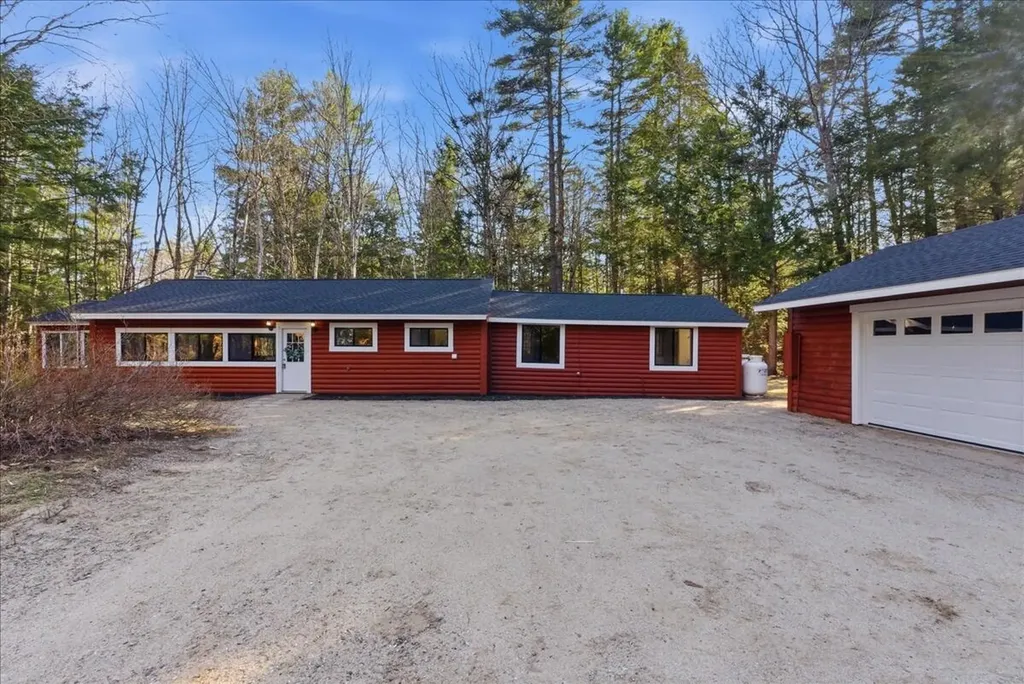 161 Grandview Road Limerick ME 04048