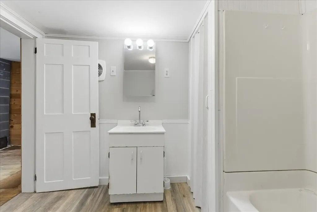 189 Lisbon Street Lisbon ME 04250