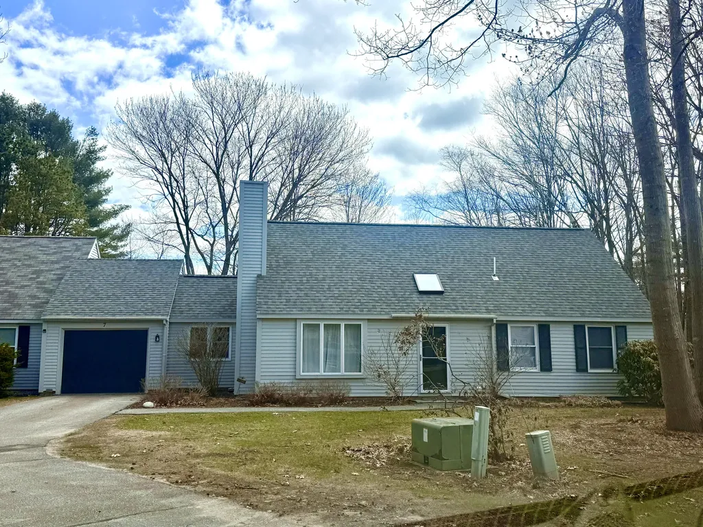 7 Willow Grove Road Brunswick ME 04011