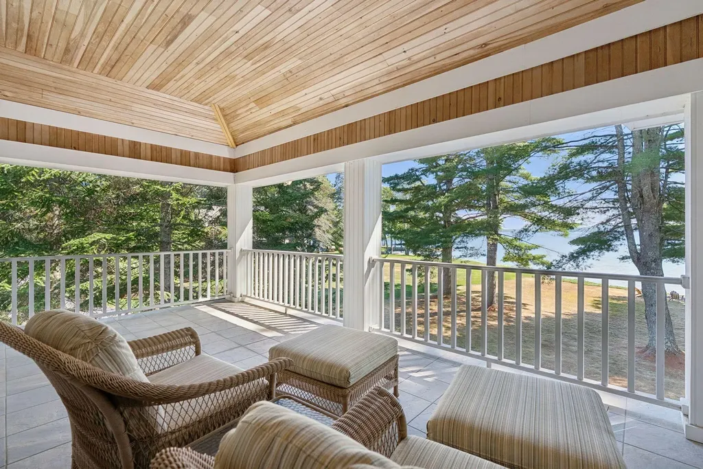 3 & 4 Trestle Lane Harrison ME 04040