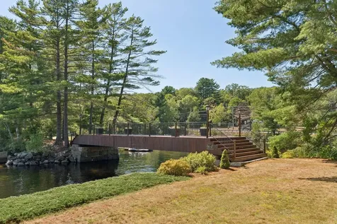 3 & 4 Trestle Lane Harrison ME 04040