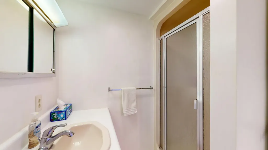 87 Locksley Road Auburn ME 04210