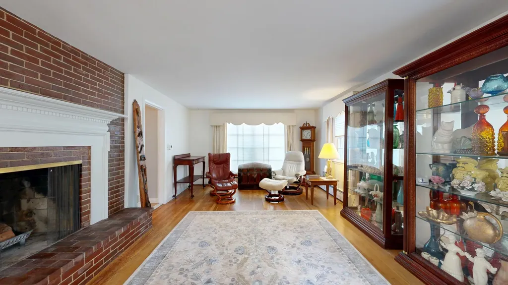 87 Locksley Road Auburn ME 04210