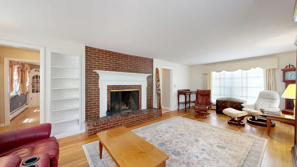 87 Locksley Road Auburn ME 04210