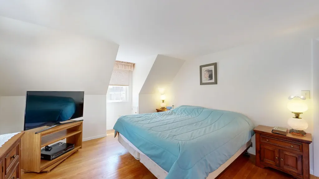87 Locksley Road Auburn ME 04210