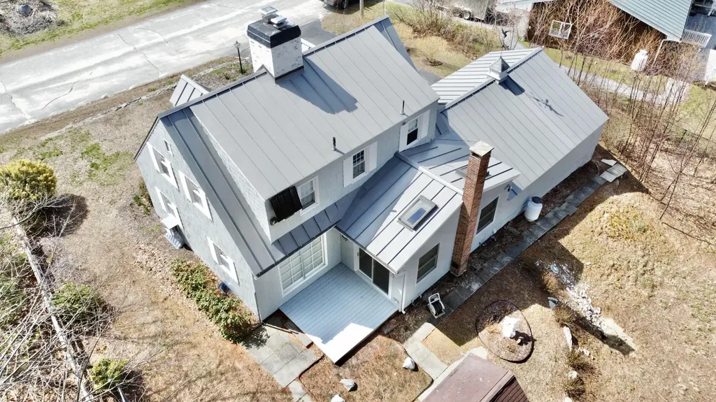 87 Locksley Road Auburn ME 04210