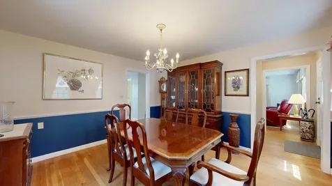 87 Locksley Road Auburn ME 04210