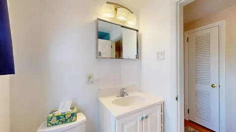 87 Locksley Road Auburn ME 04210