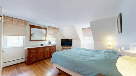 87 Locksley Road Auburn ME 04210