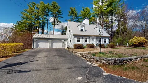 87 Locksley Road Auburn ME 04210