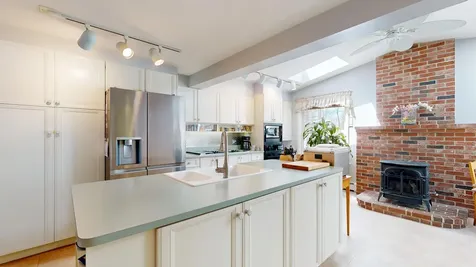 87 Locksley Road Auburn ME 04210