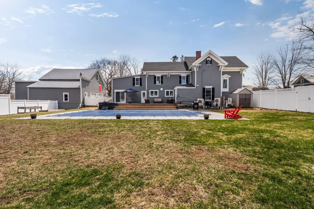 37 Spring Street Dover-foxcroft ME 04426