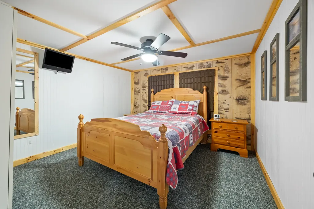 10 Carpenter Place Greenville ME 04441