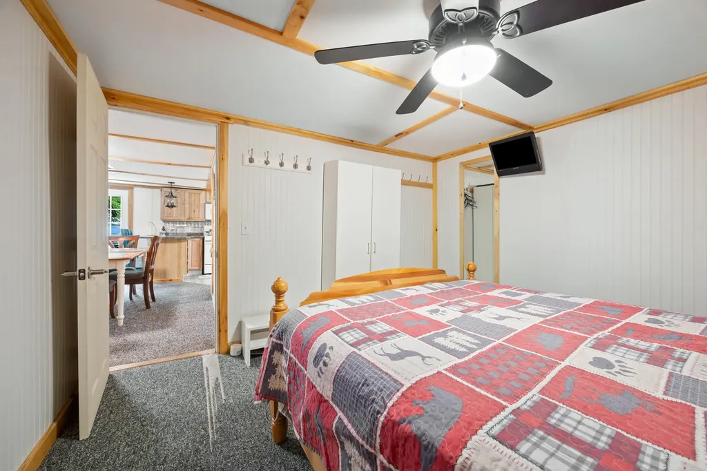 10 Carpenter Place Greenville ME 04441