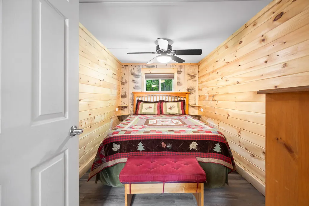 10 Carpenter Place Greenville ME 04441