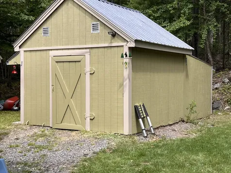10 Carpenter Place Greenville ME 04441