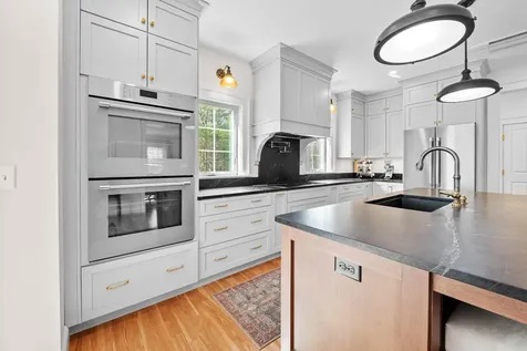 285 Pownal Road Freeport ME 04032