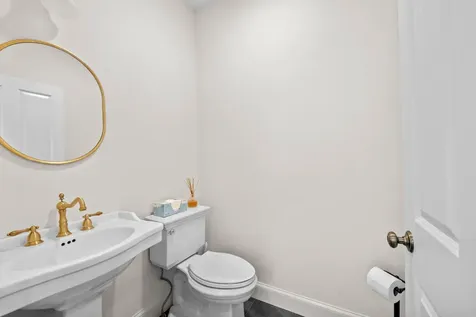 285 Pownal Road Freeport ME 04032