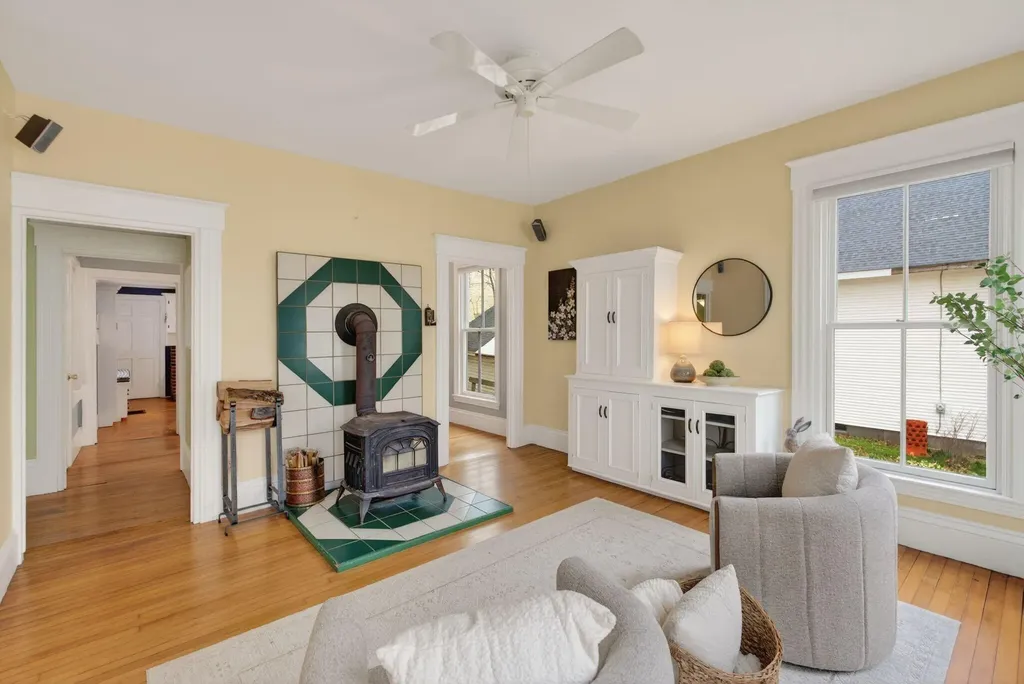 19 Union Street Hallowell ME 04347