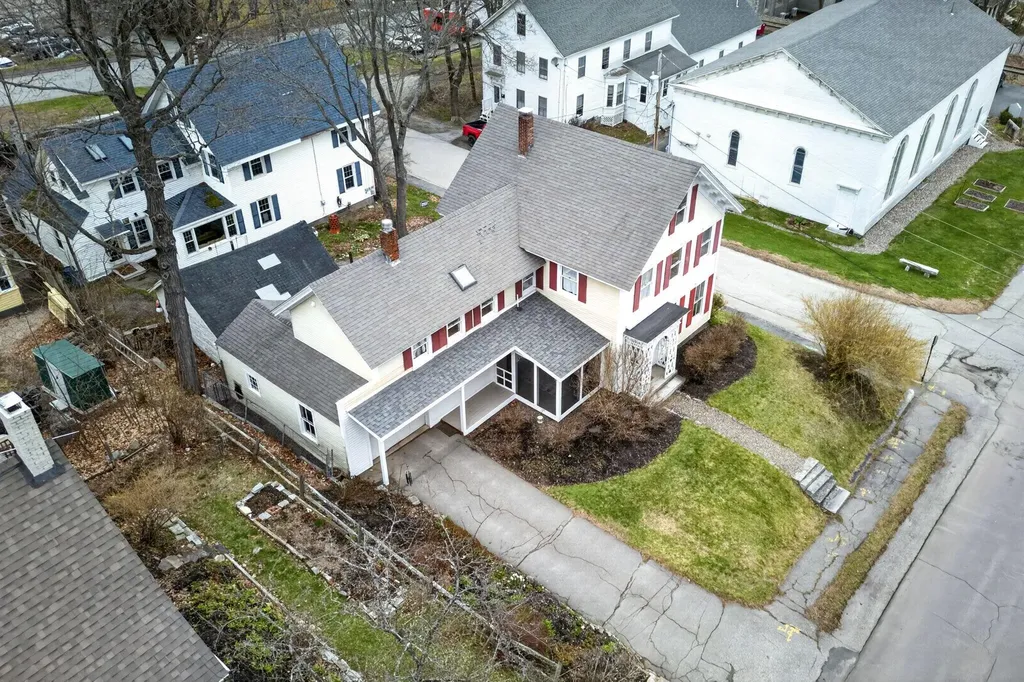 19 Union Street Hallowell ME 04347