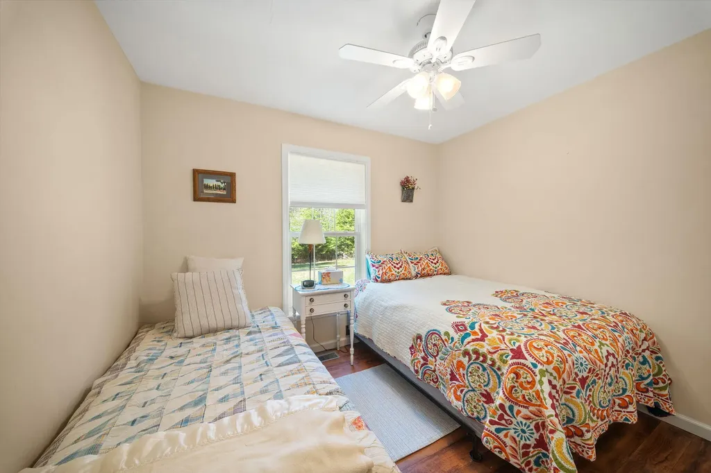 811 Newbury Neck Road Surry ME 04684
