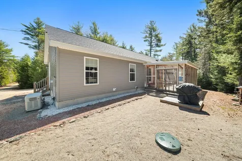 811 Newbury Neck Road Surry ME 04684
