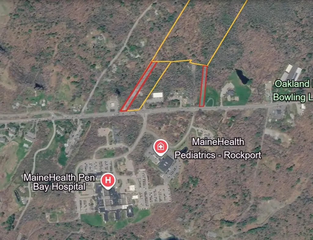 M6L137L141 Commercial Street Rockport ME 04856