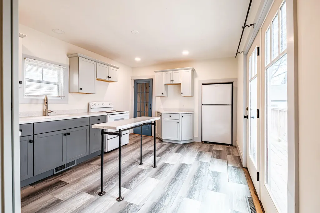 647 Middle Street Bath ME 04530