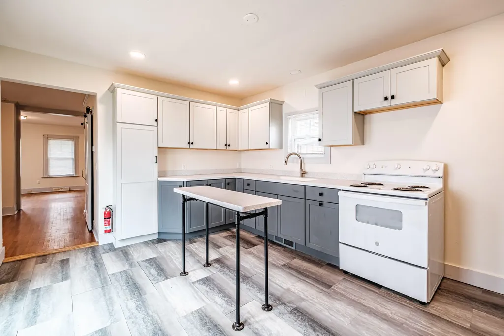 647 Middle Street Bath ME 04530